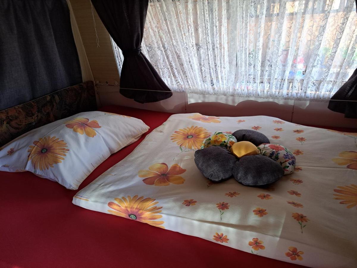 Glamping House Ranc Luze Hotel Exterior photo